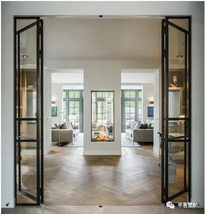 1528160060471134O1ZM.jpg 2018頂級壁爐設計流行趨勢.jpg