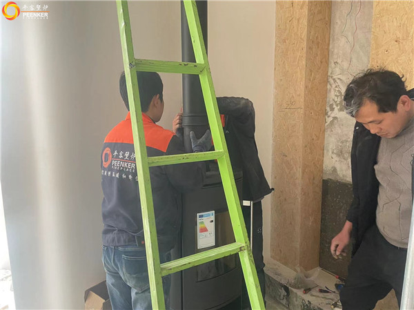 鎮(zhèn)江江南岸別墅丹麥進(jìn)口壁爐Morso 8893安裝.jpg