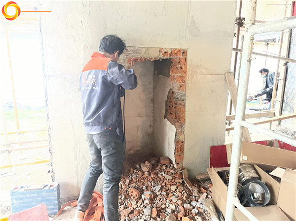 上海中華園別墅丹麥Morso S101-12嵌入式壁爐安裝.jpg