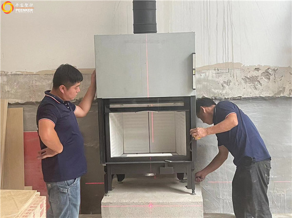 平客壁爐昆山綠地國(guó)際家園丹麥進(jìn)口壁爐Morso S101-12安裝.jpg