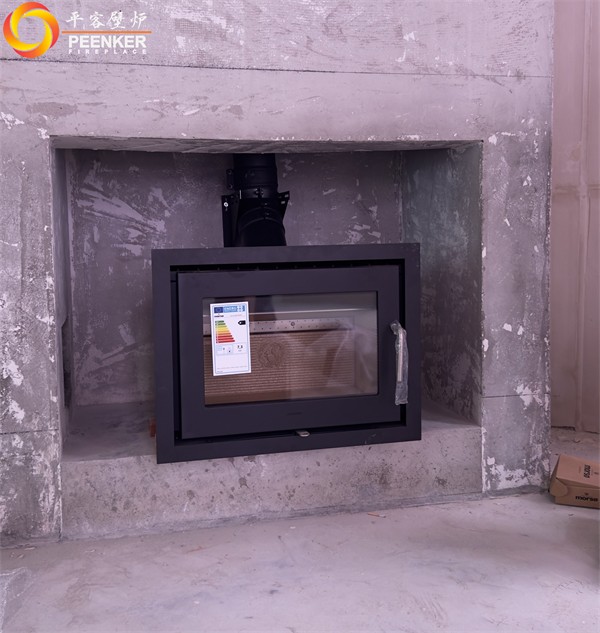 鎮(zhèn)江紫金7號(hào)丹麥Morso 5660嵌入壁爐安裝.jpg