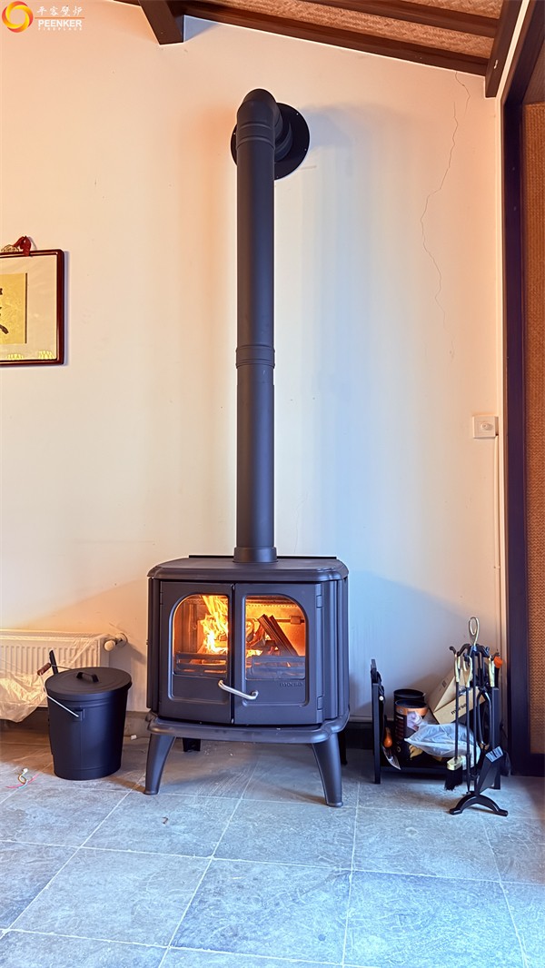 鎮(zhèn)江自建別墅茶室丹麥Morso 3640壁爐安裝.jpg