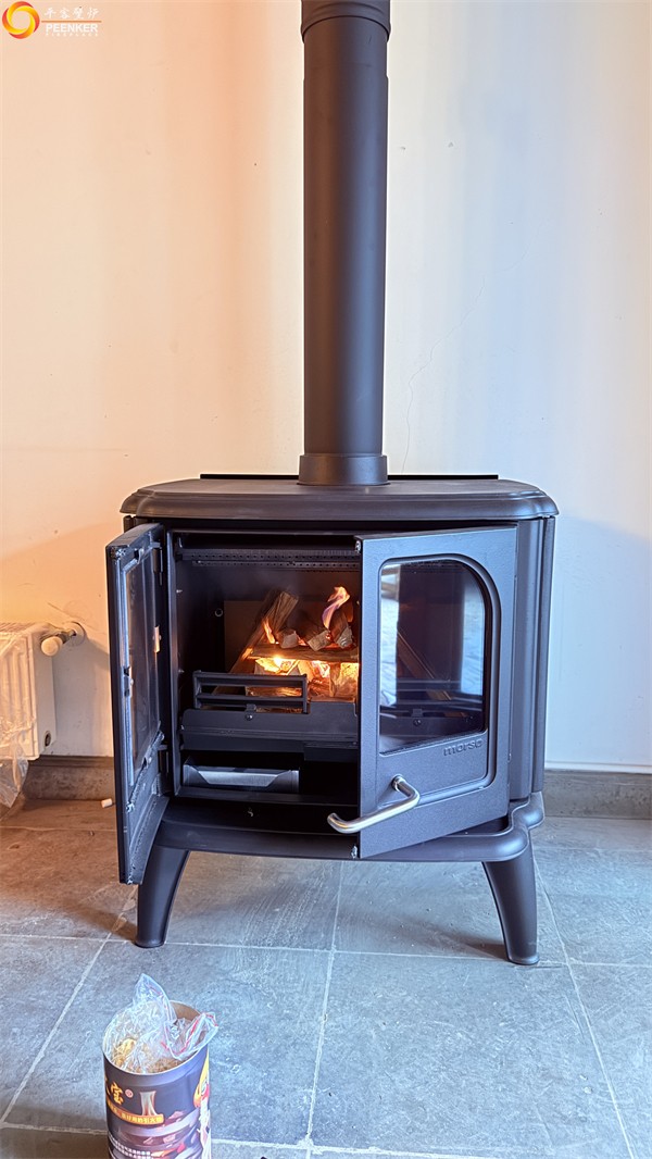 鎮(zhèn)江自建別墅茶室丹麥Morso 3640壁爐安裝.jpg